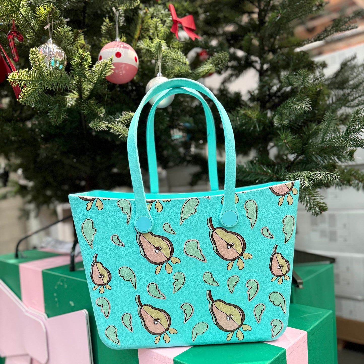 LARGE PEAR SOFT FOAM SILICON TOTE BAG